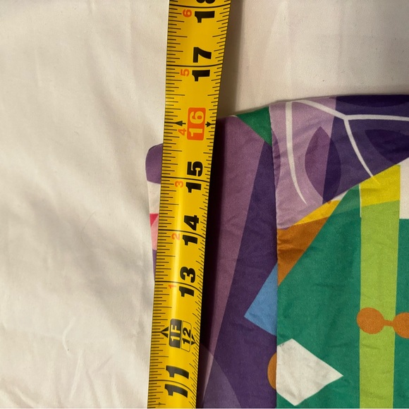 Adult Large Disney Small World Limited Edition Leggings Women’s Large Bright - Picture 6 of 7